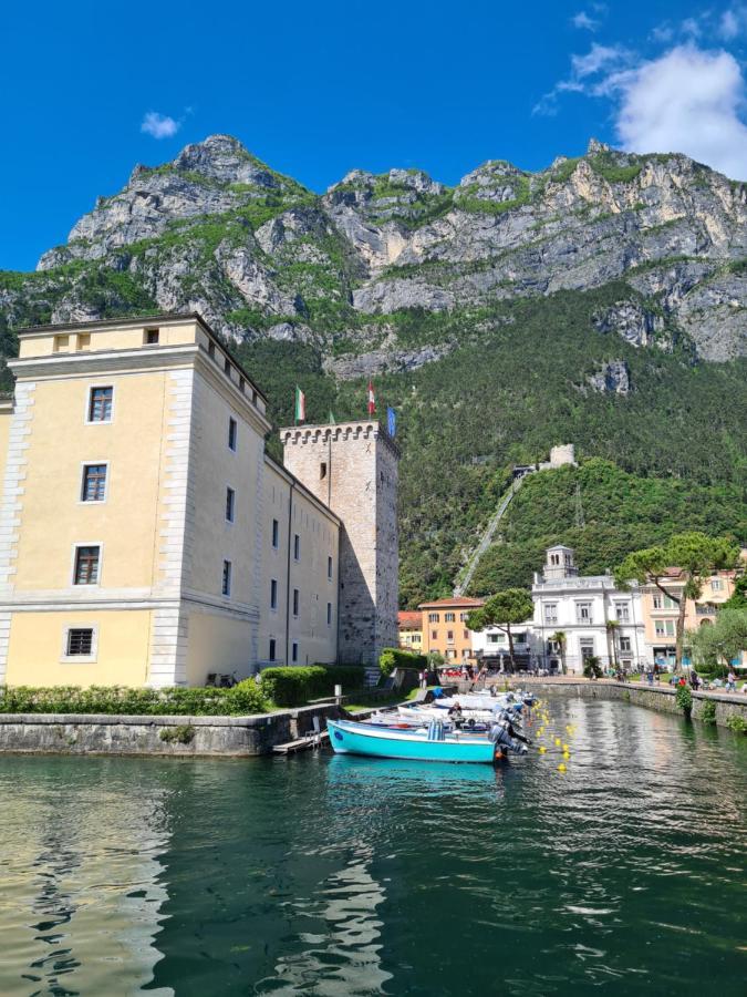 Le Peonie Riva del Garda Exterior foto
